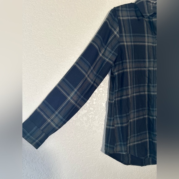 Banana Republic Boyfriend Fit Flannel Shirt | XS - Picture 2 of 6